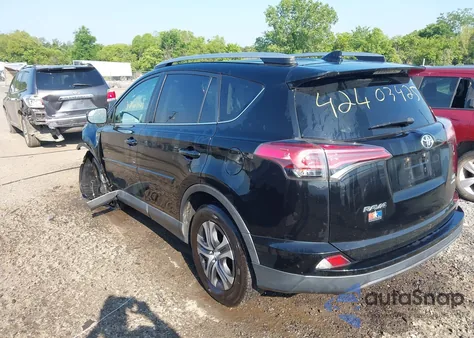2017 Toyota Rav4 Le z USA, uszkodzony, nr VIN 2T3BFREV1HW609136
